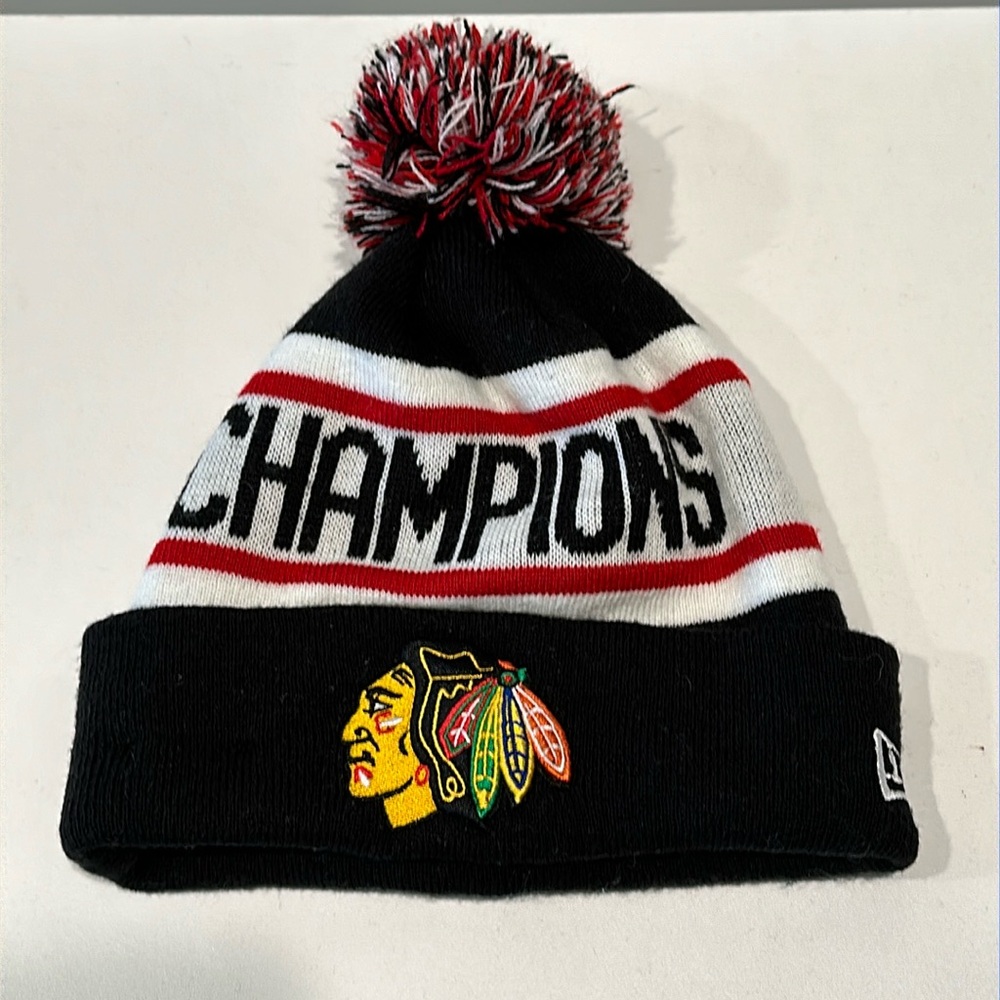 NHL Stanley Cup Blackhawks Unisex Knit Winter Pom Hat Black
